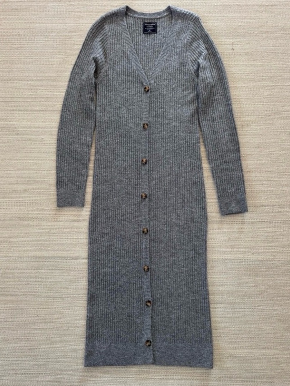 Abercrombie & Fitch midi grey‎ ribbed knit sweater dress in a women’s XL.